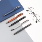 DELUXE PEN - Classy Metal Pen with PU Cover for a Luxurious Writing Experience - Image 6